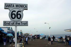 santa-monica-ca-end-of-route-66-sign-on-the-pier-looking-twd-ocean-wikimedia-commons